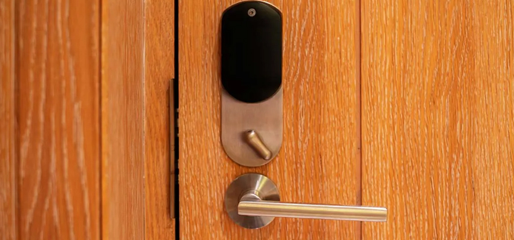 Automatic Locking Door Knob Lodi